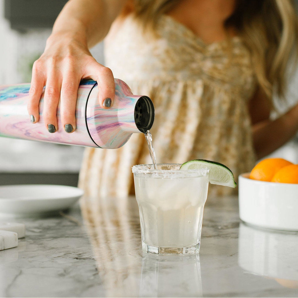 Classic Cocktail Shaker with Jigger Lid A7 xw